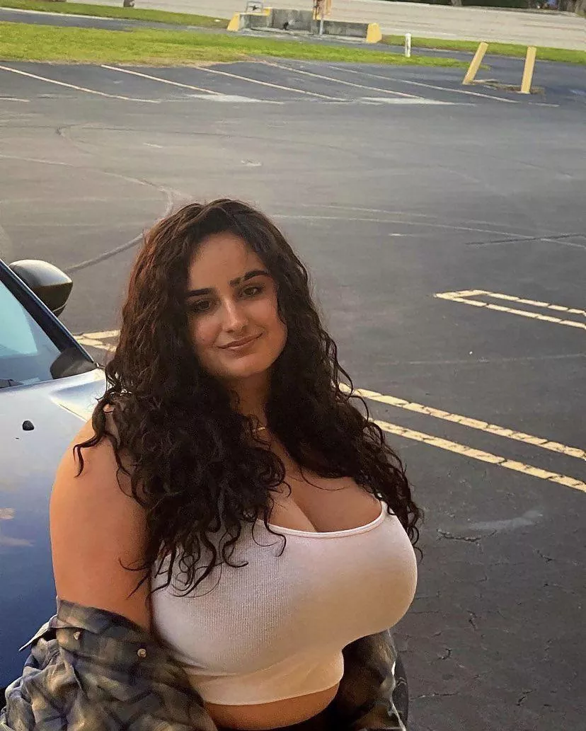 Big in white  posted by anonymous123456_