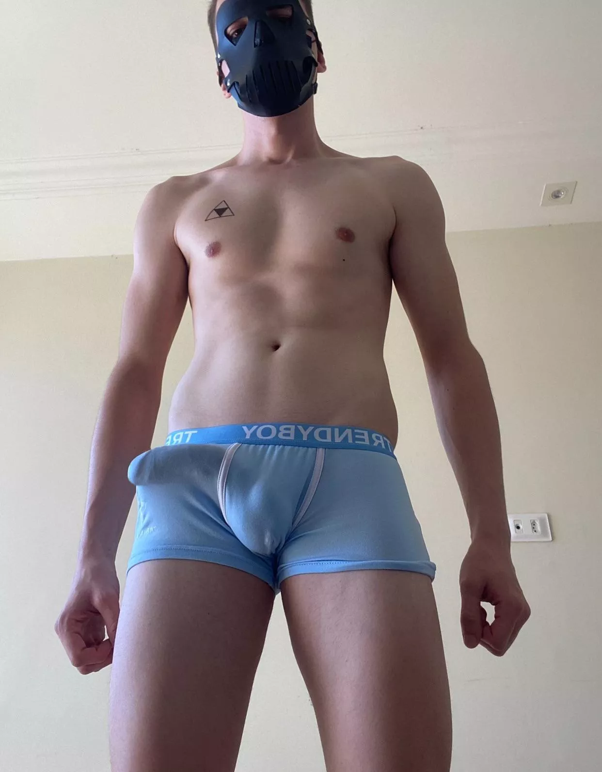 if we were roommates and you saw me like this, what would u do? posted by kevsanderx