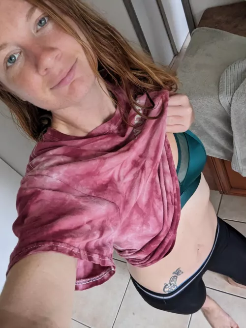 I'm very interested in what you think of pale girls?💮 by Redlilyrose