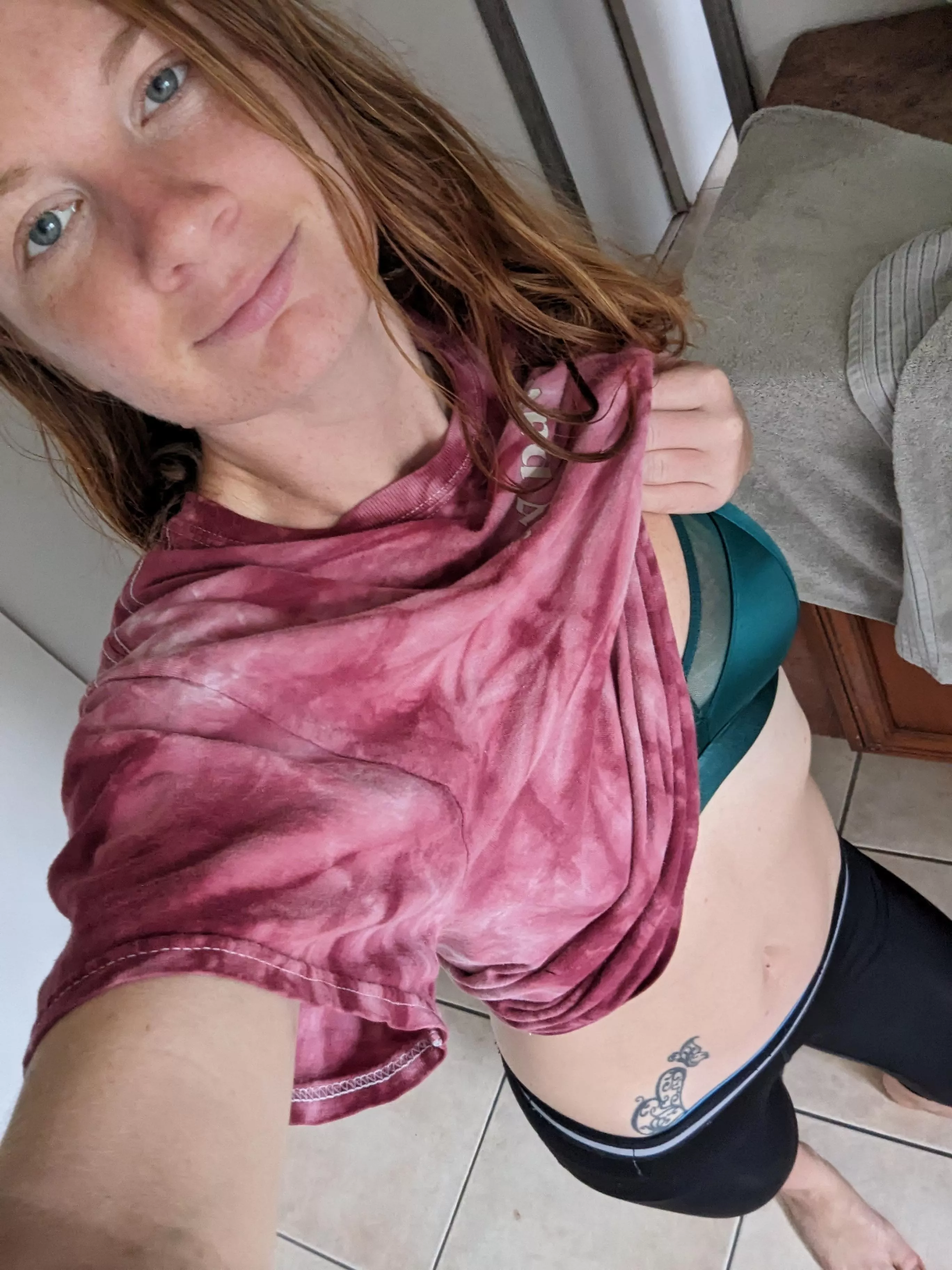 I'm very interested in what you think of pale girls?💮 posted by Redlilyrose