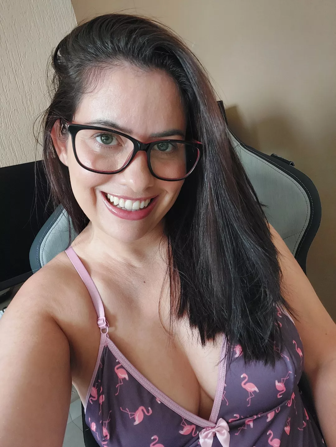 In the office, good morning [f] posted by Clean-Program157