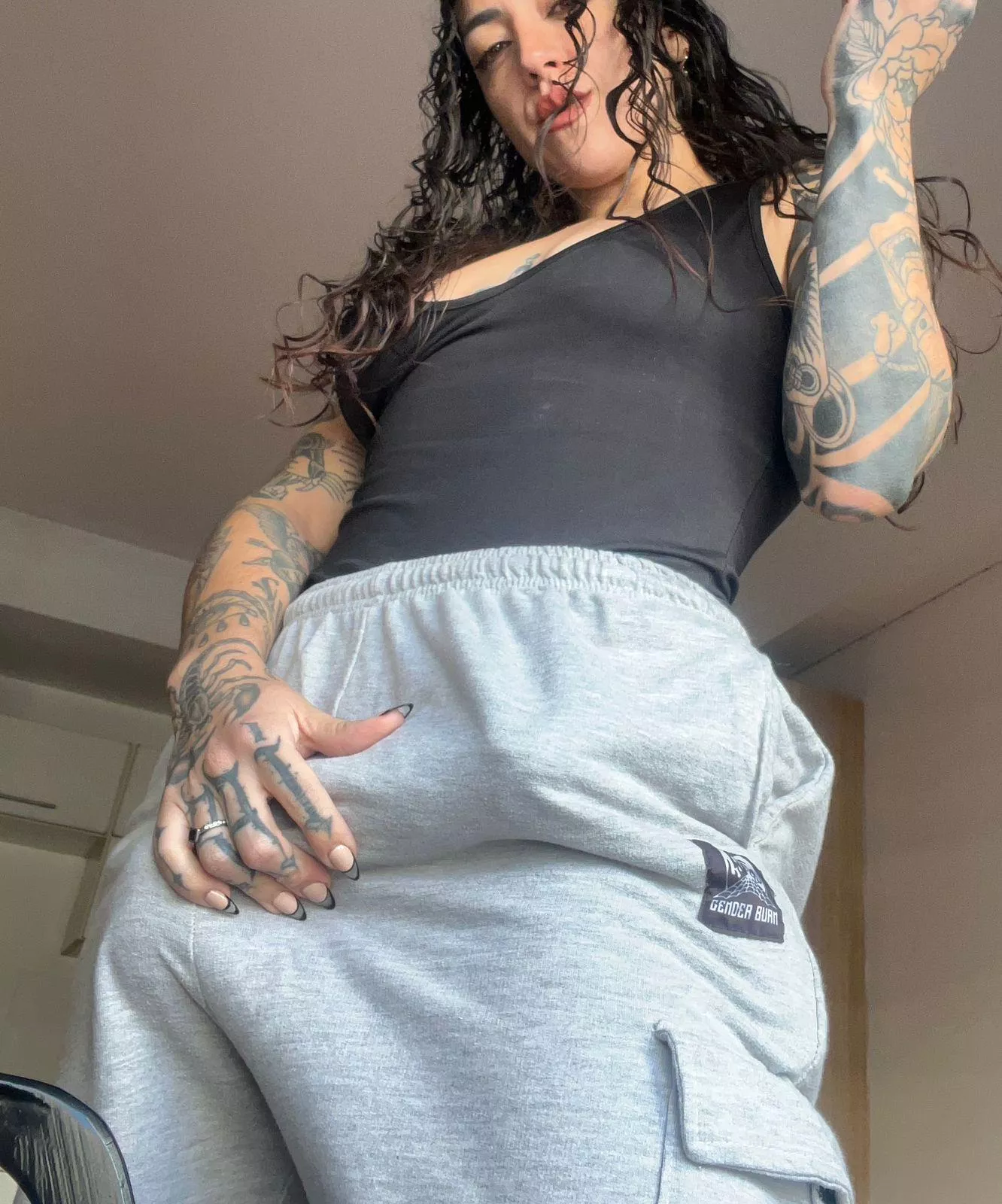 On a first date you already know how big its gonna be the surprise posted by Dommefoxy