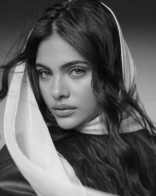 Sara Orrego by Luke0ne