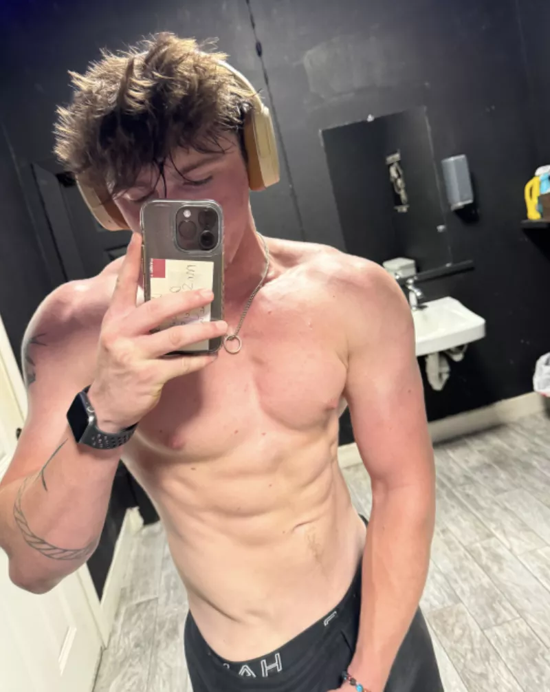 sexy V? posted by DylanFaron