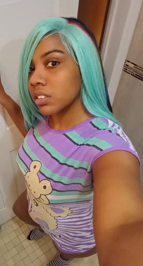 Shy and horny by TopLeader22