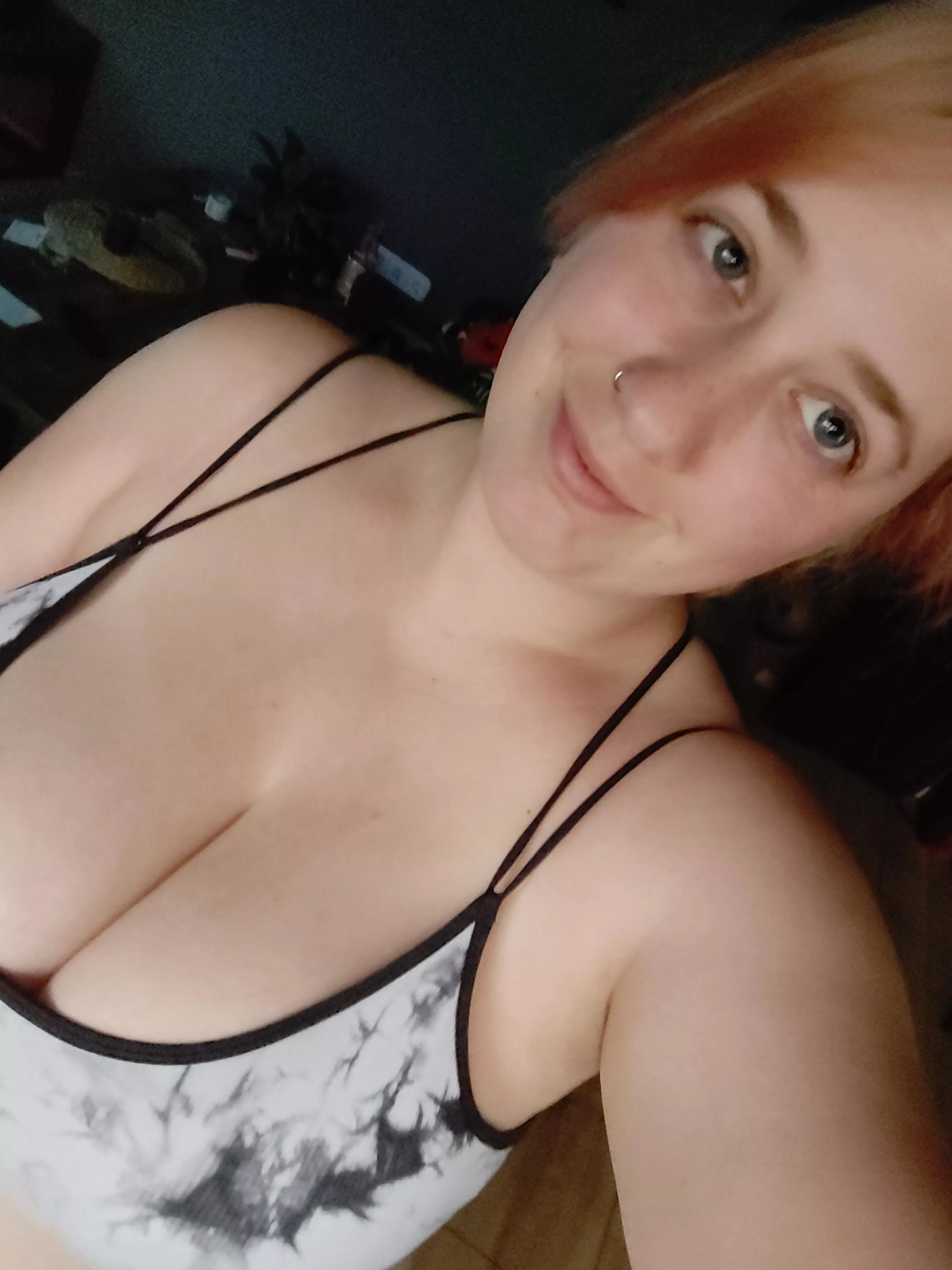 Where did you look first 😇? posted by redleaa