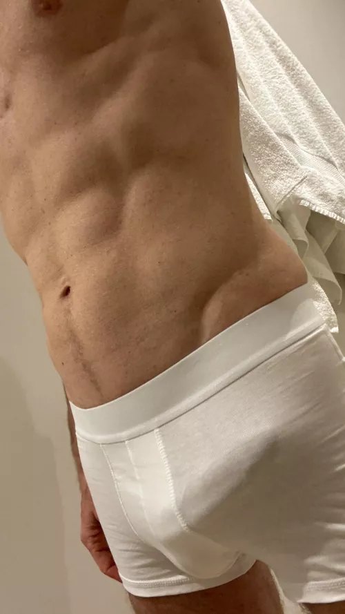 White trunks for the win by TheZestyZaddy