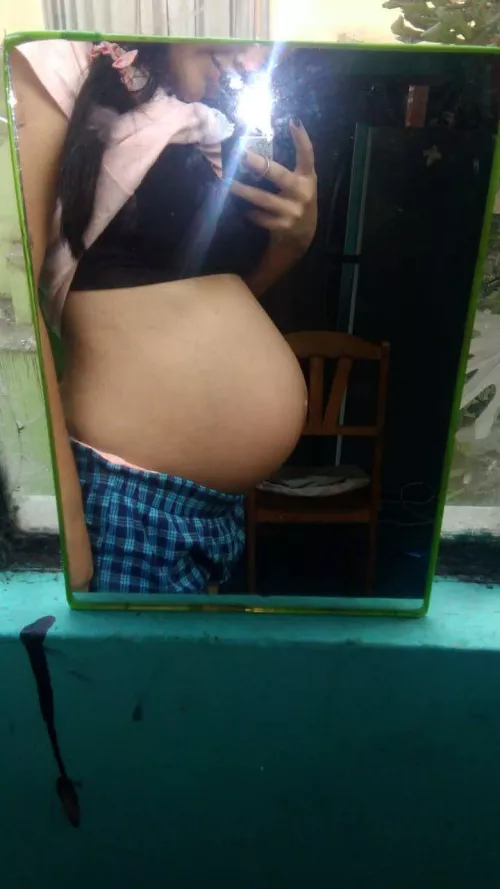 8 months pregnant, would you like to help me throw my baby shower? by cecilia_9899