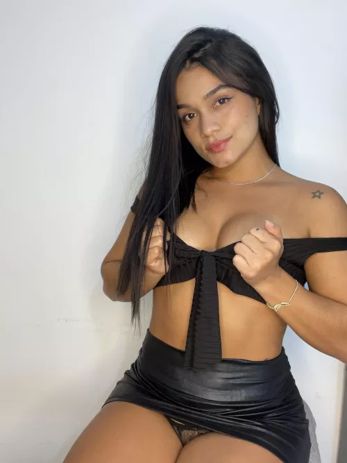 black color always looks perfect by No-Cardiologist-4017