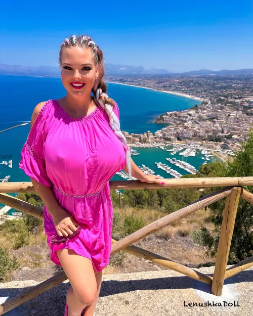 Do you like views like this? by SquirtAndHugeDildo