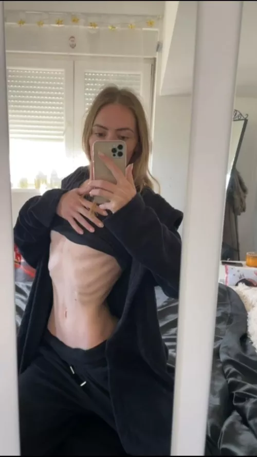 Don't get hurt on my edges [oc] by LuciDeArgento