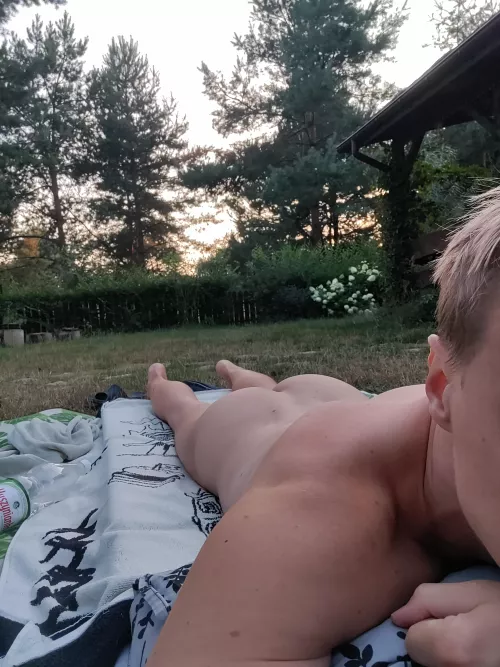 Enjoying hot Saturday  by ElmoPoland