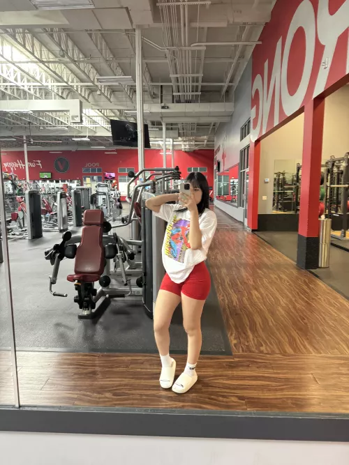 Fit girls have more fun by Pale-Company7043