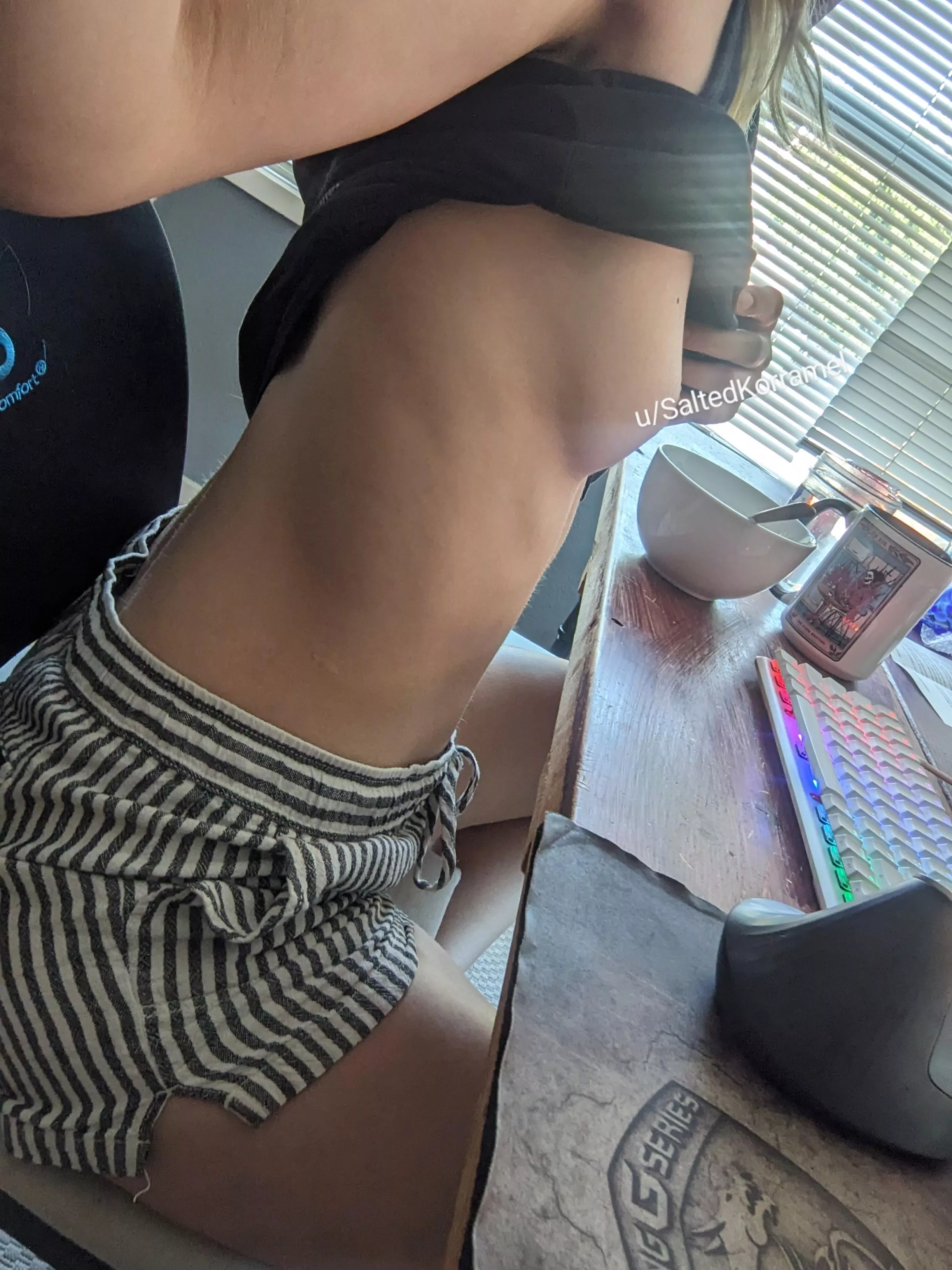 Flashing some sideboob at my desk posted by SaltedKorramel