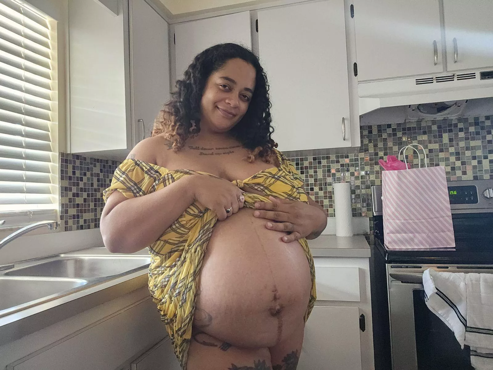 Fuck me one last time before I get induced posted by kittysloot99