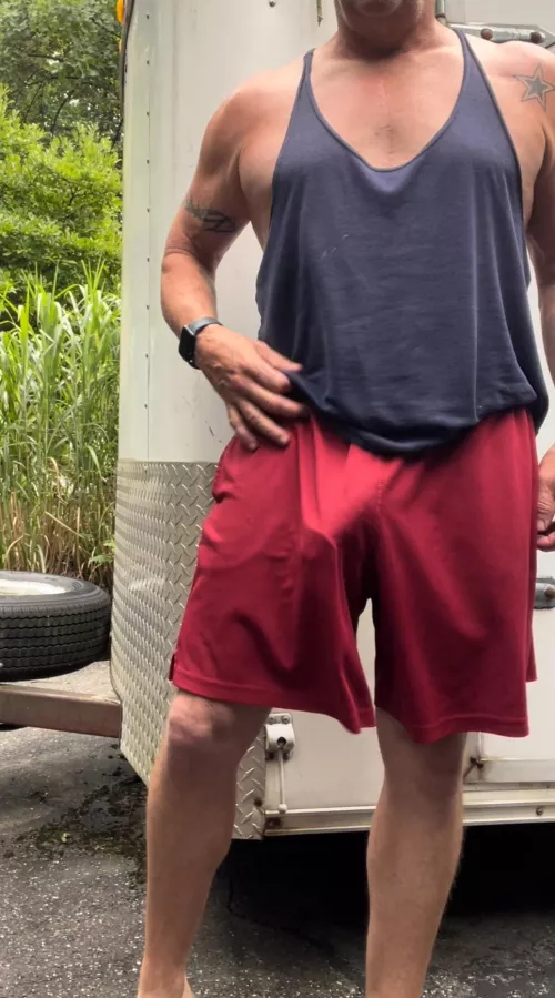 Guess what the mail lady saw today?  by 71Bones