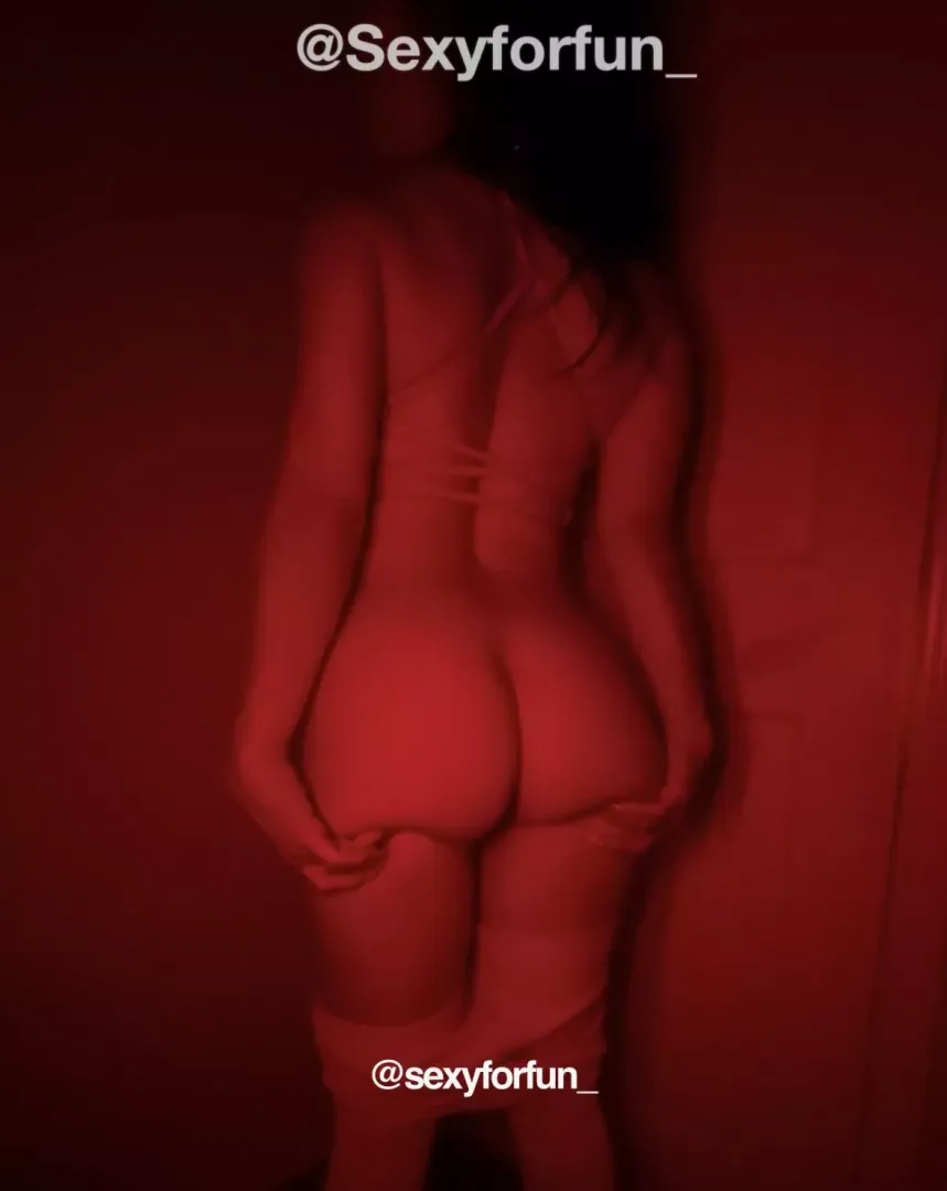 I want my ass slapped really hard.. posted by Sexyforfun_