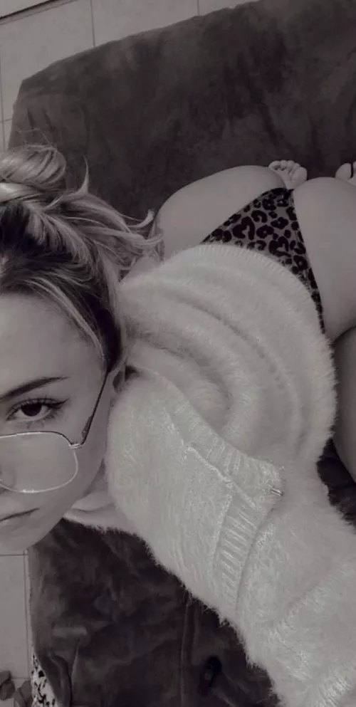 Put my panty aside and fuck me right now by AlexaxParker