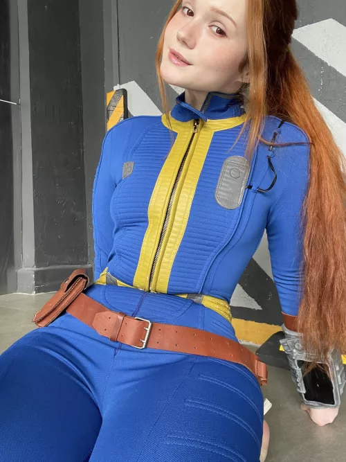 Vault Dweller cosplay by Neyrodesu  by Neyrodesu