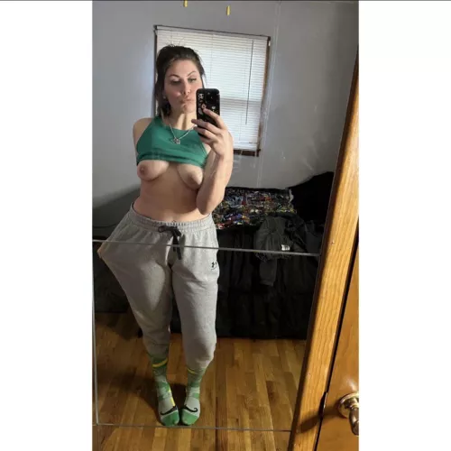 Convince me in three words to suck your dick 😏 by Brittfaithm