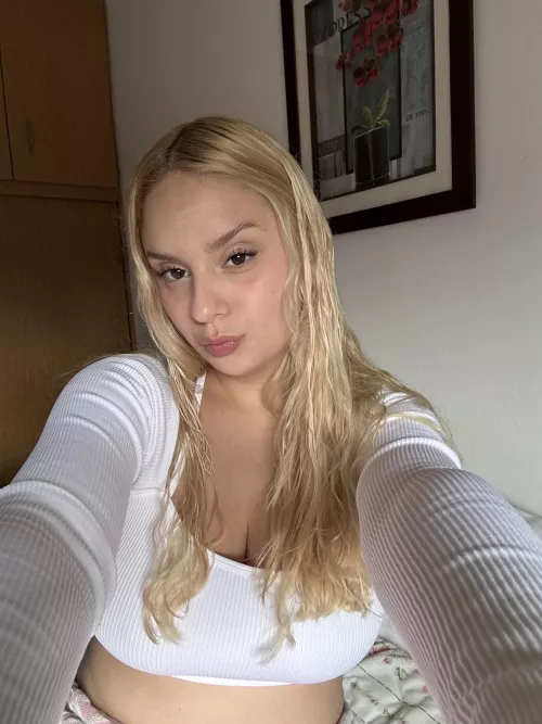 Do I look good in this white croptop? by amyyliee