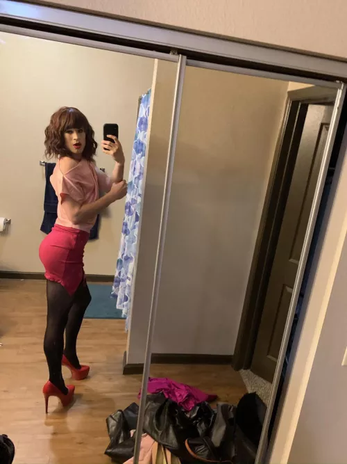 For some reason girls don’t get turned on by this, but boys sure do 🫣😋 by Normal_Complaint8981