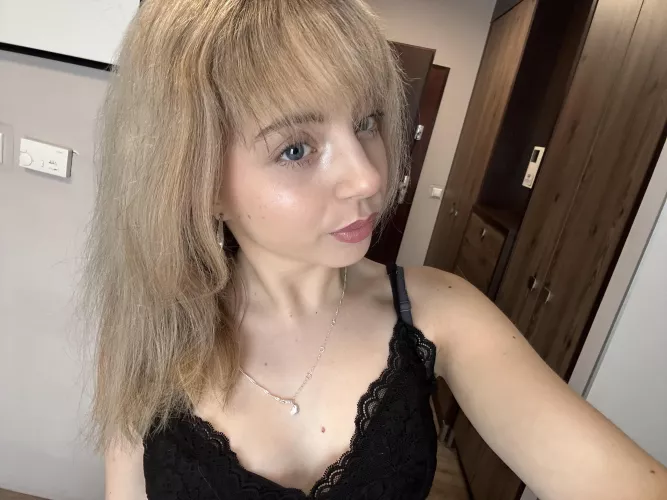 hey ;) by nikkiiilolz02