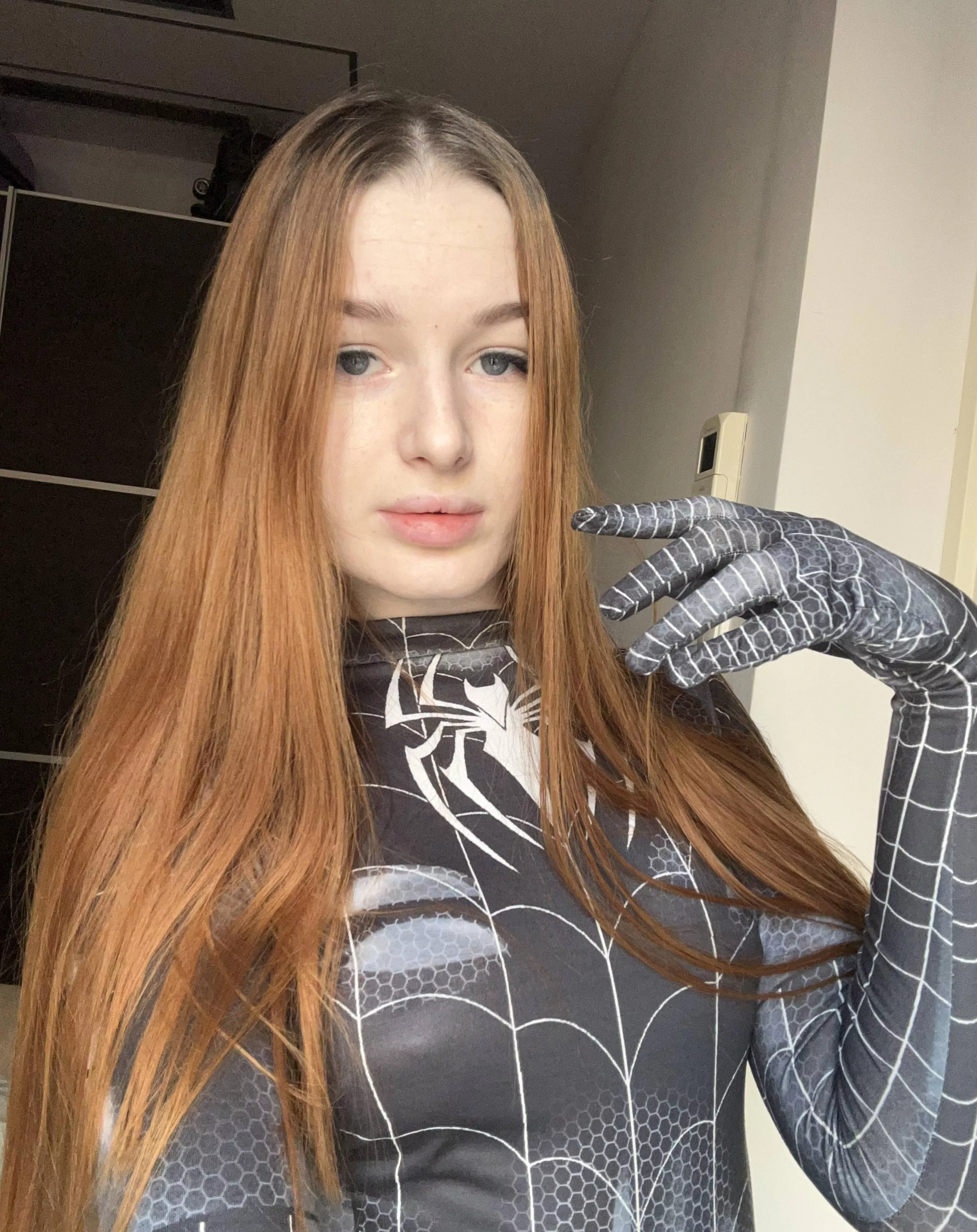 I can be your Venum posted by Cycloniclandlady117