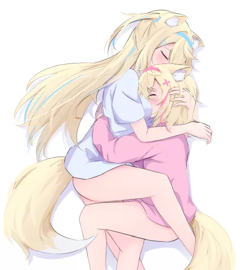 Mococo immersed in Fuwawa's pillows [Hololive] by oreci2