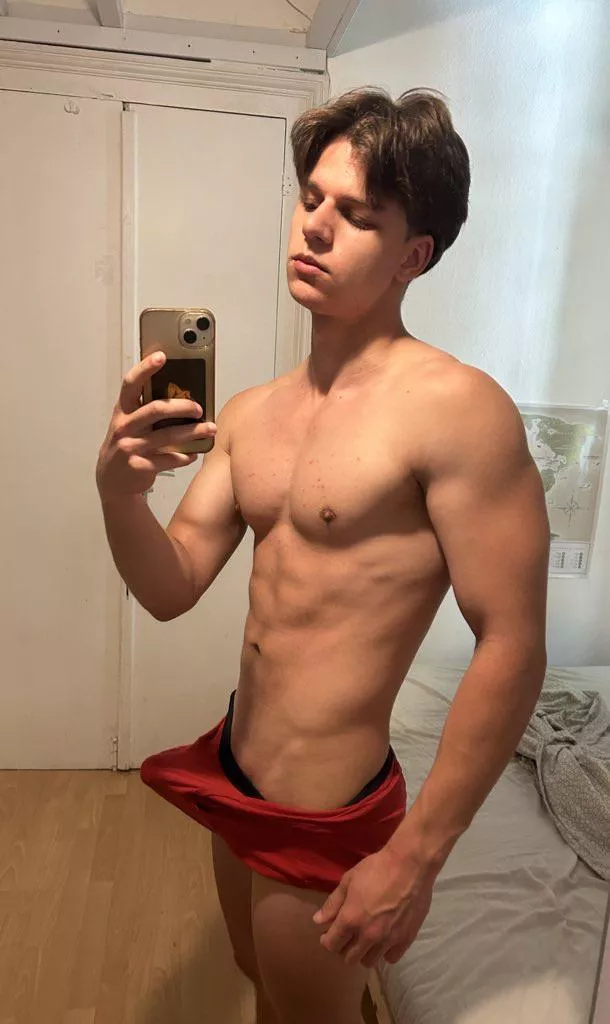 [M]Would you suck on my post workout bulge? posted by Select_Equipment4297
