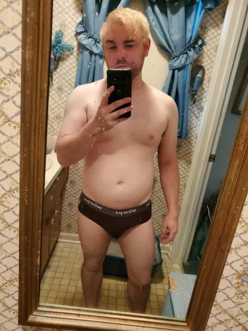 Post shower pic by thepalepanther