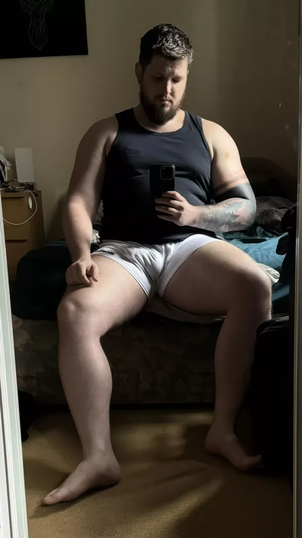 Short shorts Sunday posted by Anthes92