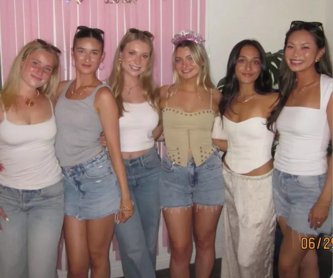 Sweet girls posted by swordmastax10