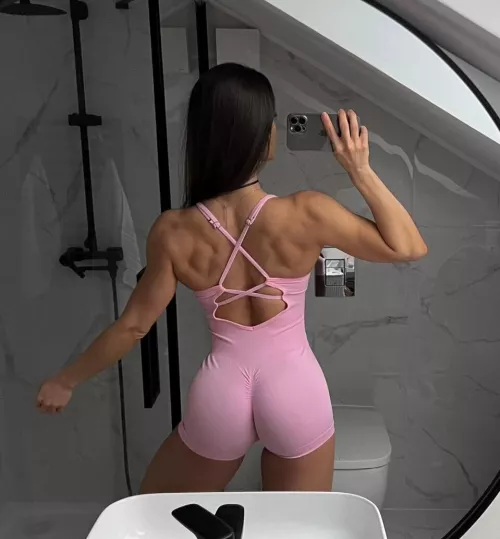 thoughts? [f] by linasphysiquexxx