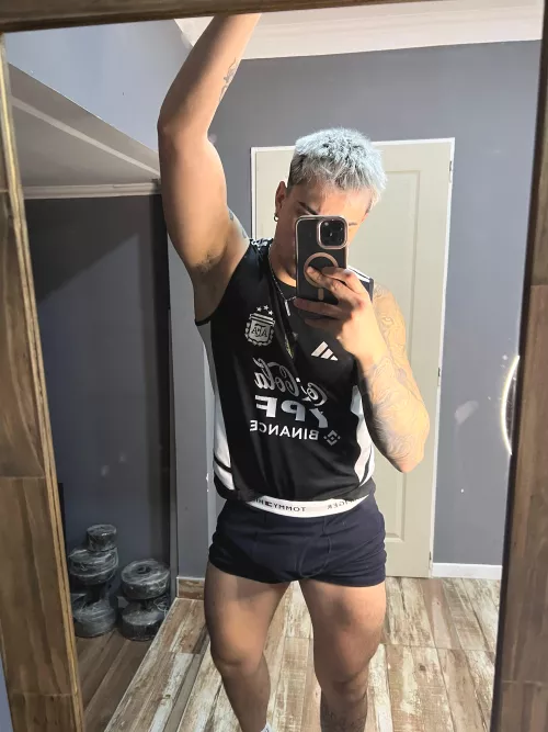 Which part of my musky body are you dying to sniff right now?  by ZaynReeed