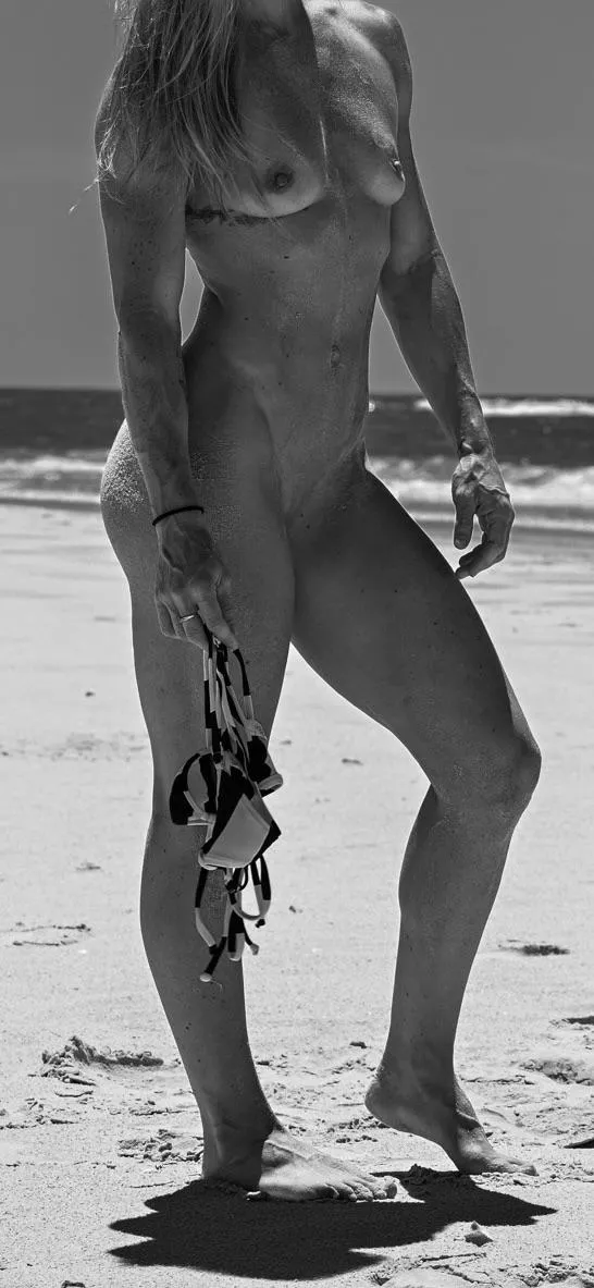 Who else think bikinis are overrated?? 😊 posted by THEmysterybunz