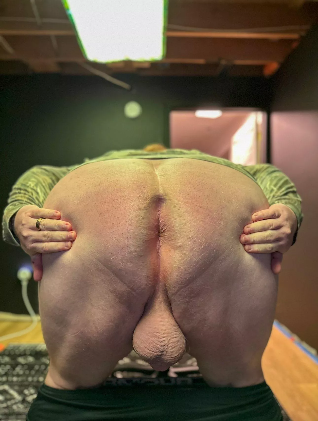 Who’s hungry?? posted by xxxhoosierdaddyxxx