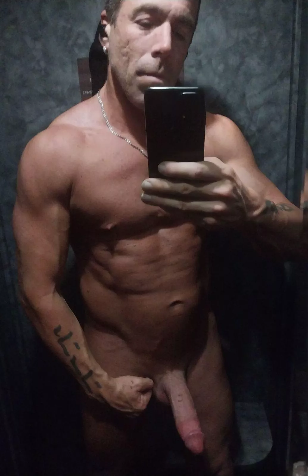 [45], 6', 178.8 lbs. Bulking and blasting. Up 3 lbs this week, 11.6 lbs last month.  posted by Romantic_Darkness