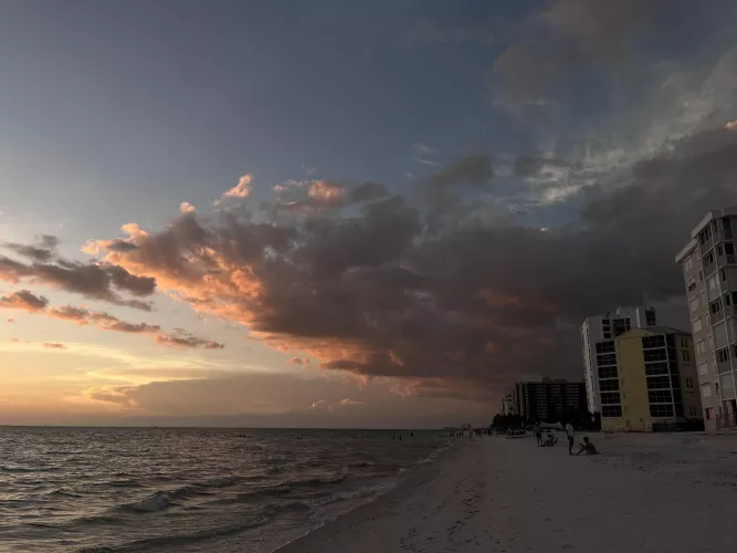 A perfect way to end the day🤍 by Toes91172