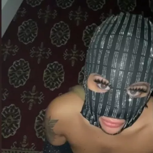 Anyone know where to find this hood? by Aria_CumKitty