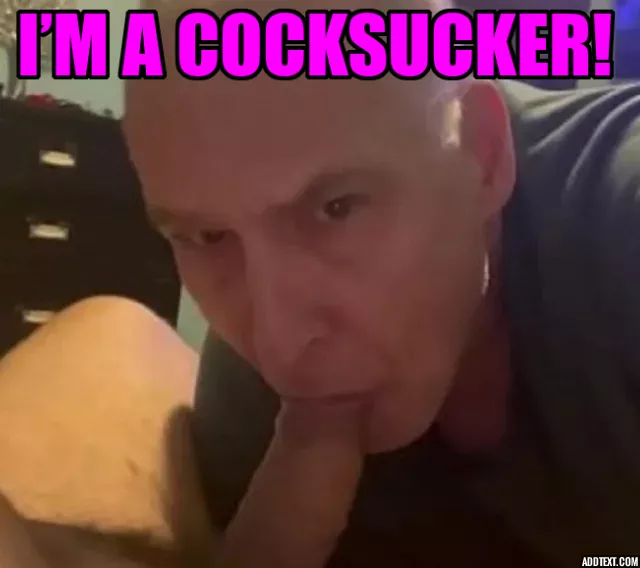 BiBottomCockSucker has a Mouthful of COCK! posted by BiBottomCockSucker15