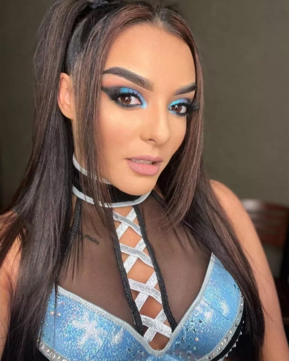 Deonna Purrazzo  posted by RayLoco82