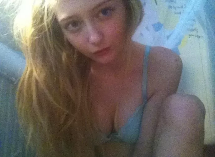 Francesca (@francesca.chish) by FrancescaTheAngel