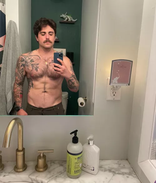 Happy Monday  by DadlyFitness