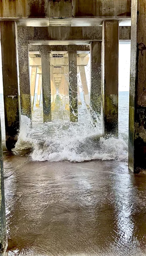 High tides and good vibes by Adventuregirl41