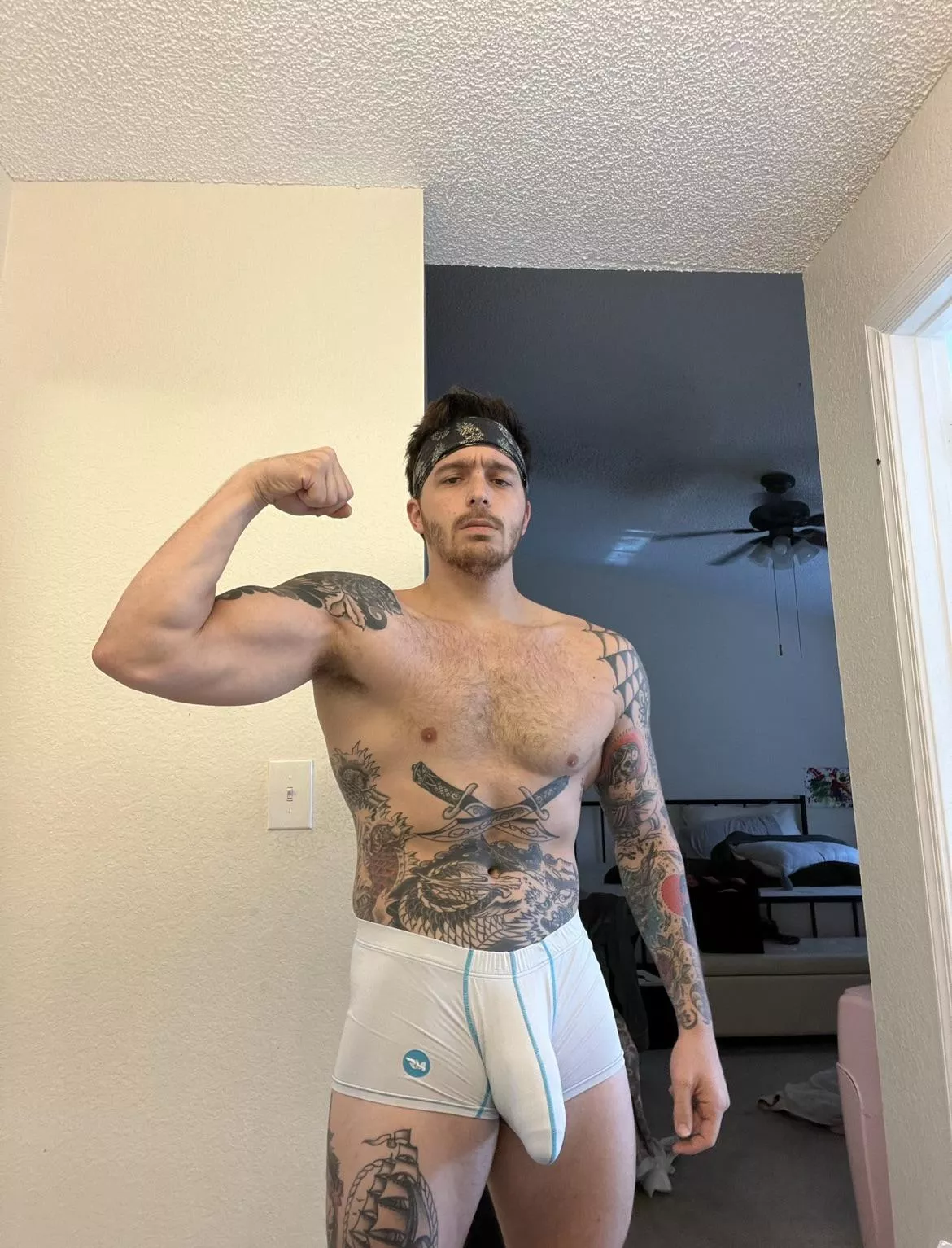 How do you like my new underwear 👀 posted by KingMonster987