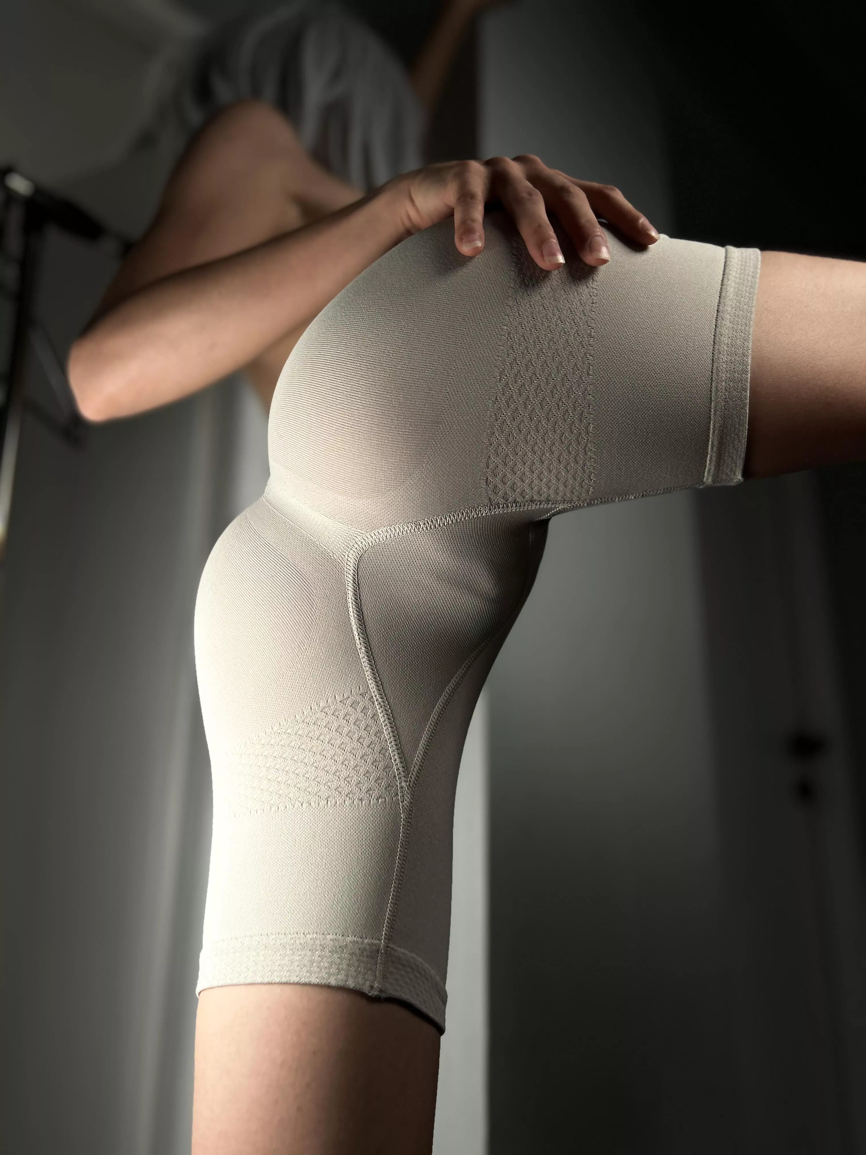 I don't like to wear panties under posted by la_skinny