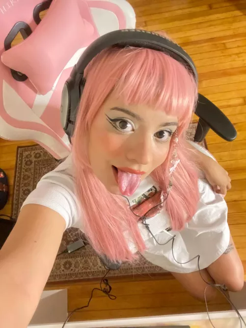 if you beat me on LOL you can cumshot me by LusciousLustt