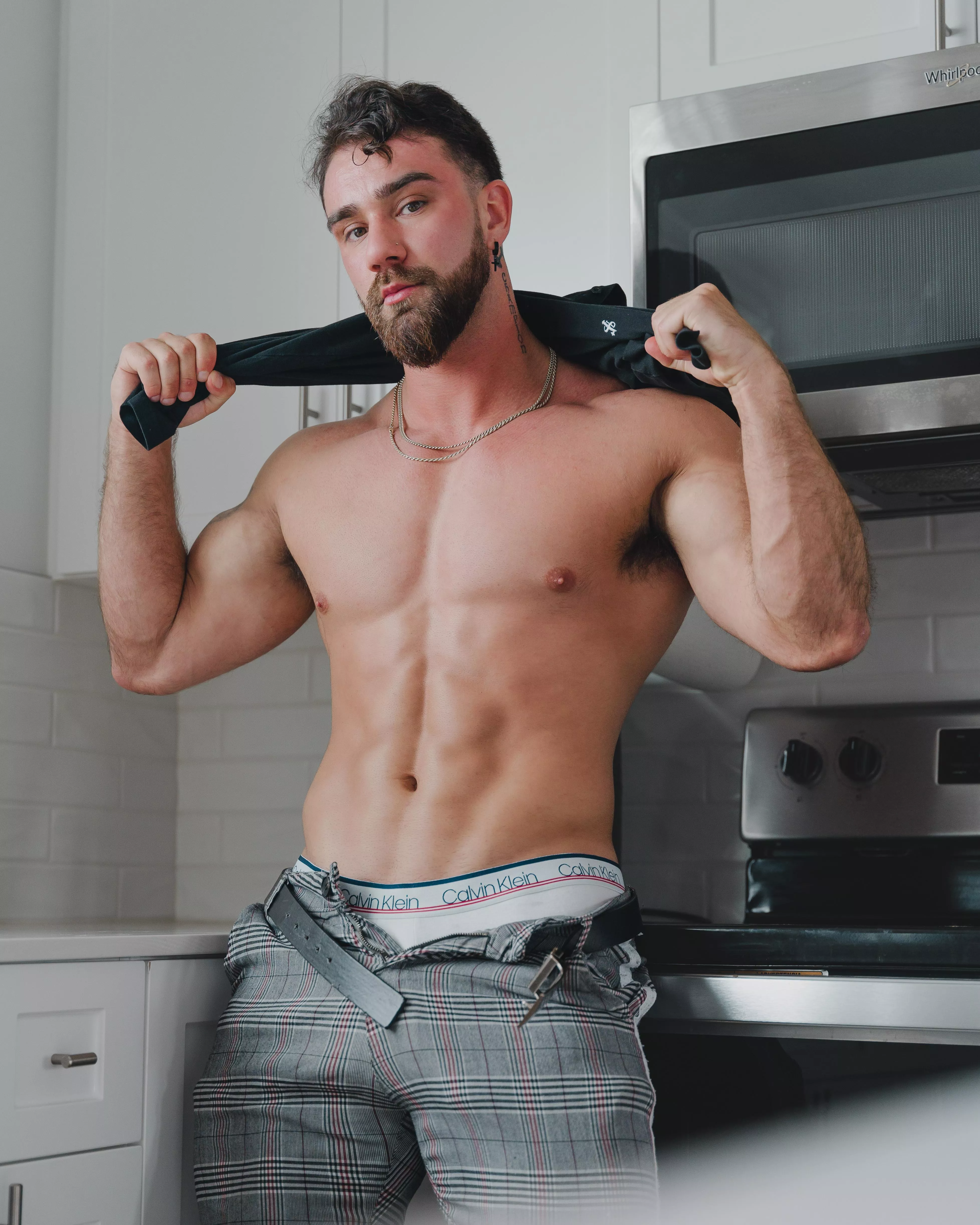 Kneel  posted by alphaflexer