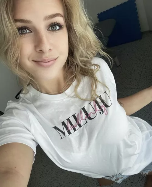 Kristyna Tomisova by ThisActuator3213